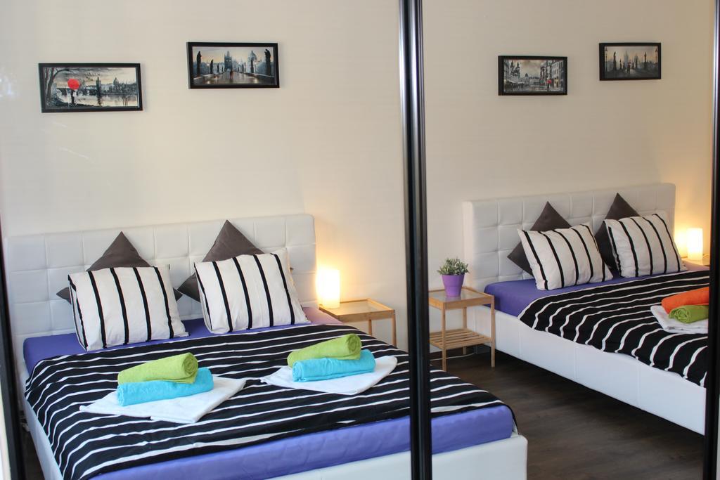 Go Native Prague Apartment Εξωτερικό φωτογραφία